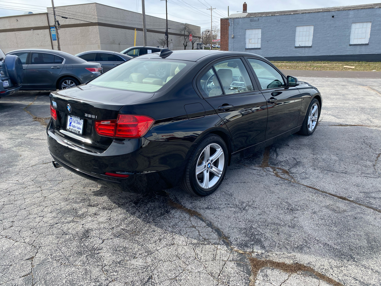 BMW 3-Series 328i xDrive Sedan 2013