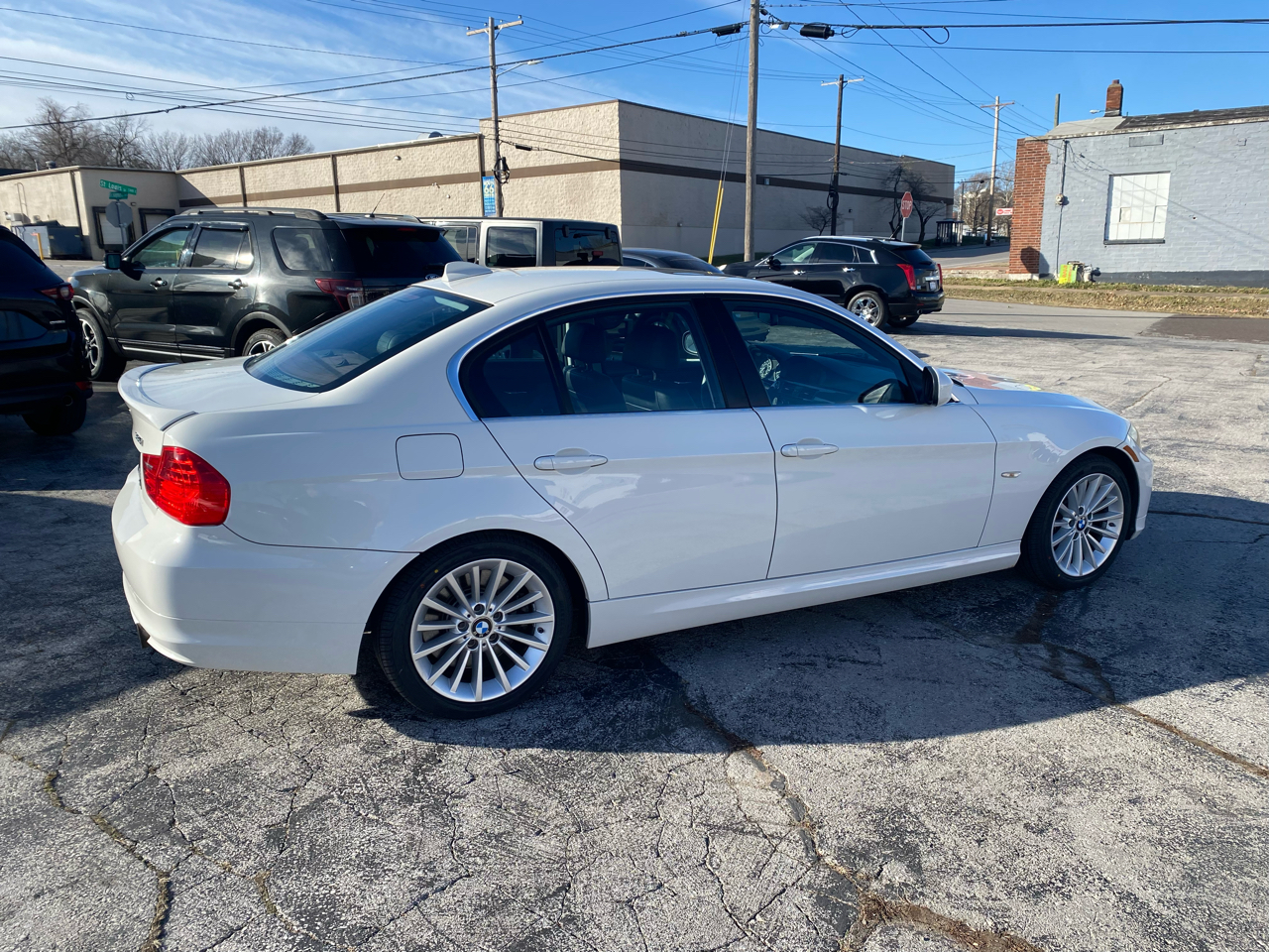 BMW 3-Series 335i 2011