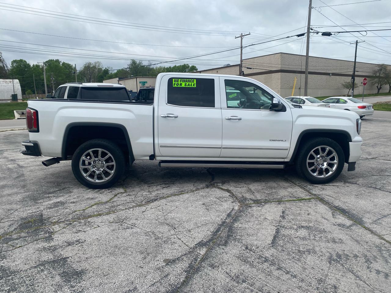 GMC Sierra 1500 Denali Crew Cab Long Box 4WD 2016