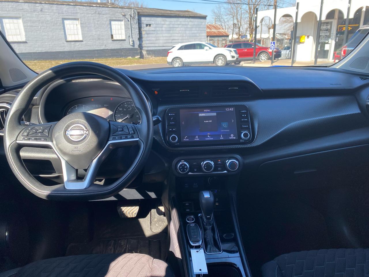 Nissan Kicks SV 2023