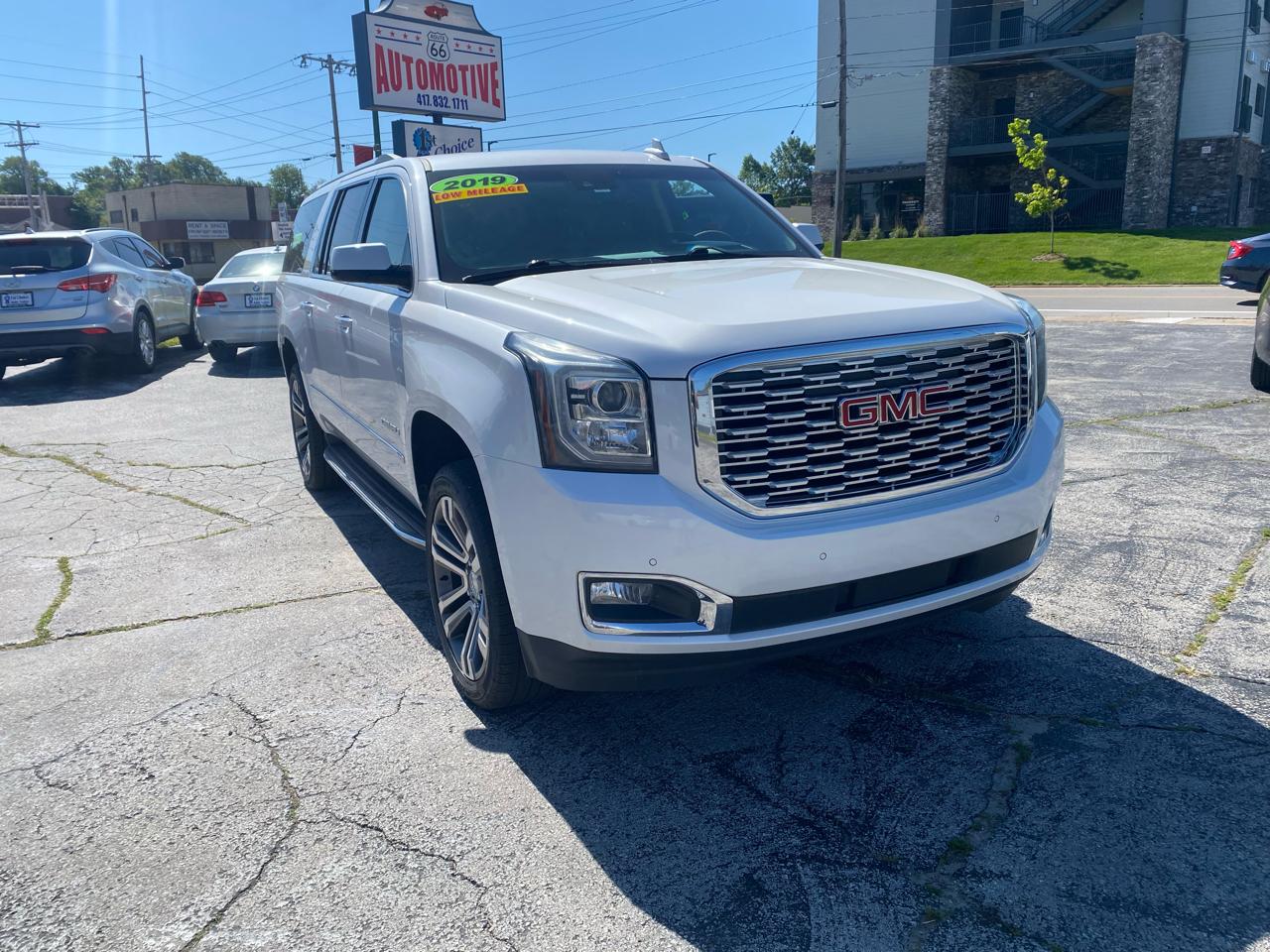 GMC Yukon XL Denali 4WD 2019