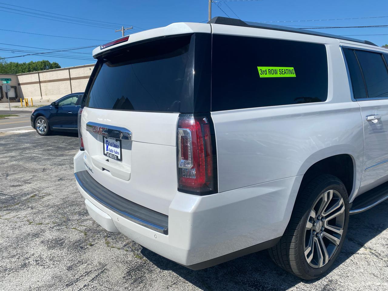 GMC Yukon XL Denali 4WD 2019