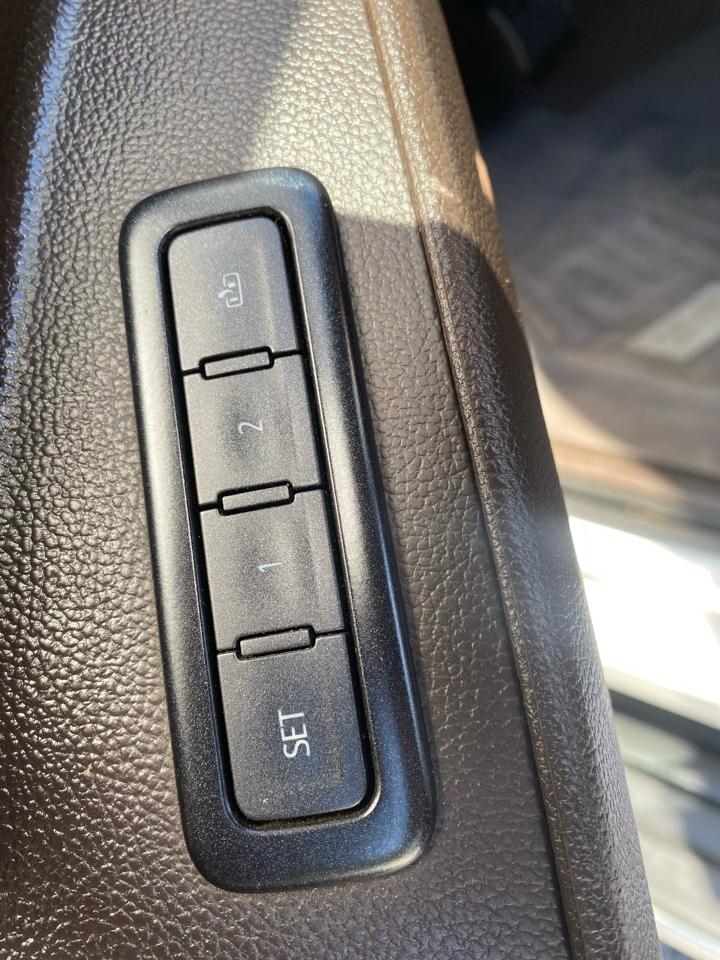 GMC Yukon XL Denali 4WD 2019