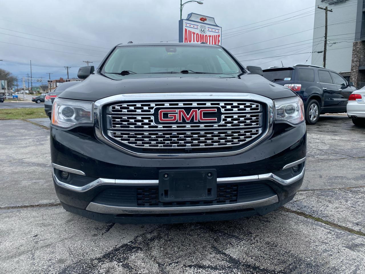 GMC Acadia Denali AWD 2019