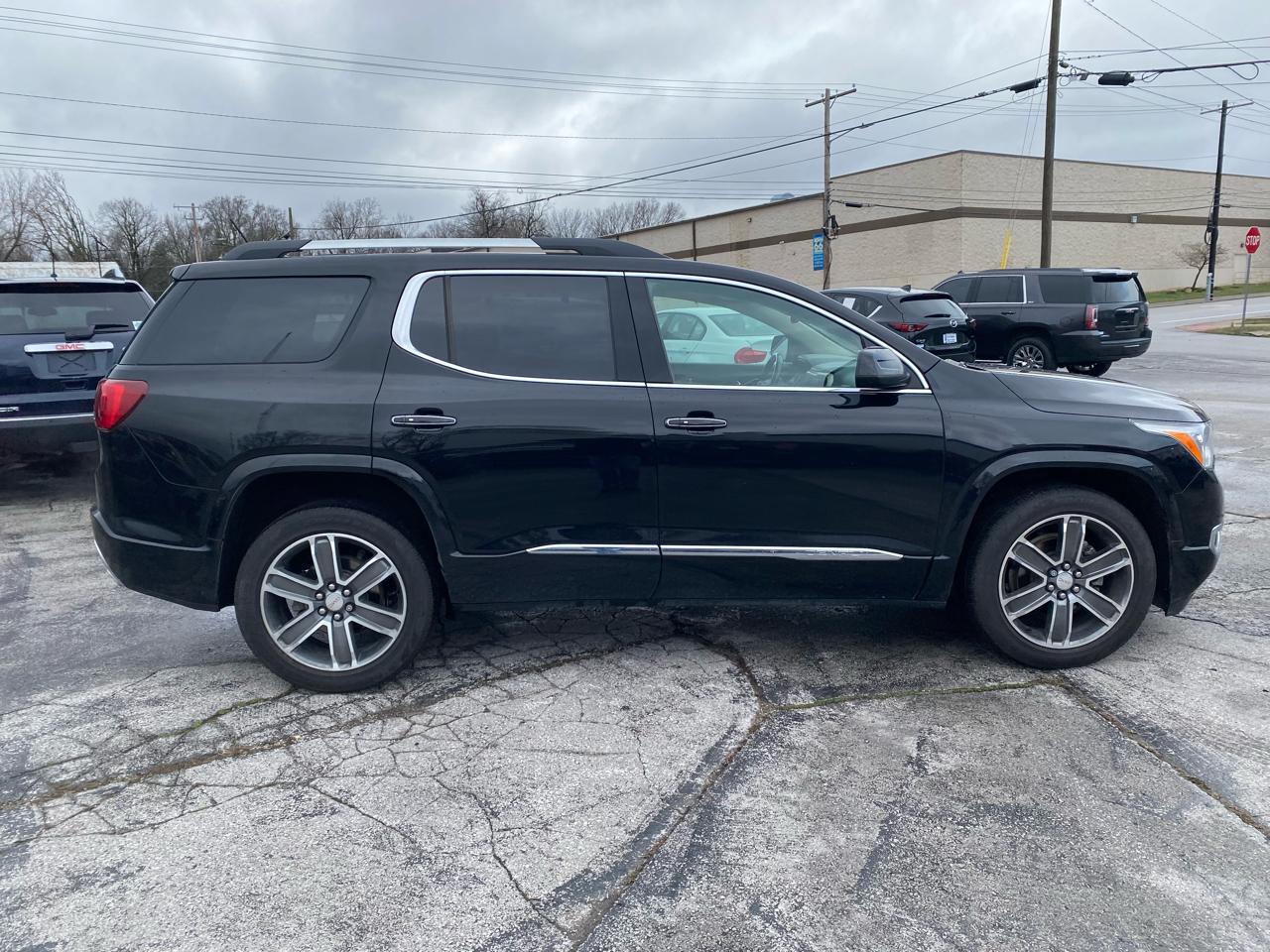 GMC Acadia Denali AWD 2019