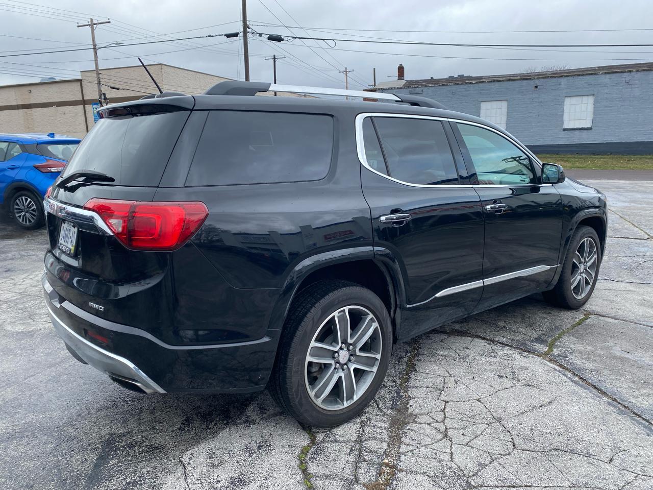GMC Acadia Denali AWD 2019