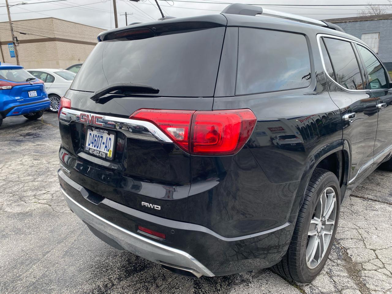 GMC Acadia Denali AWD 2019
