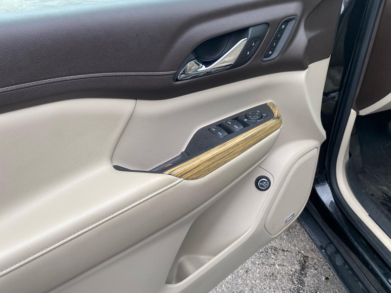 GMC Acadia Denali AWD 2019