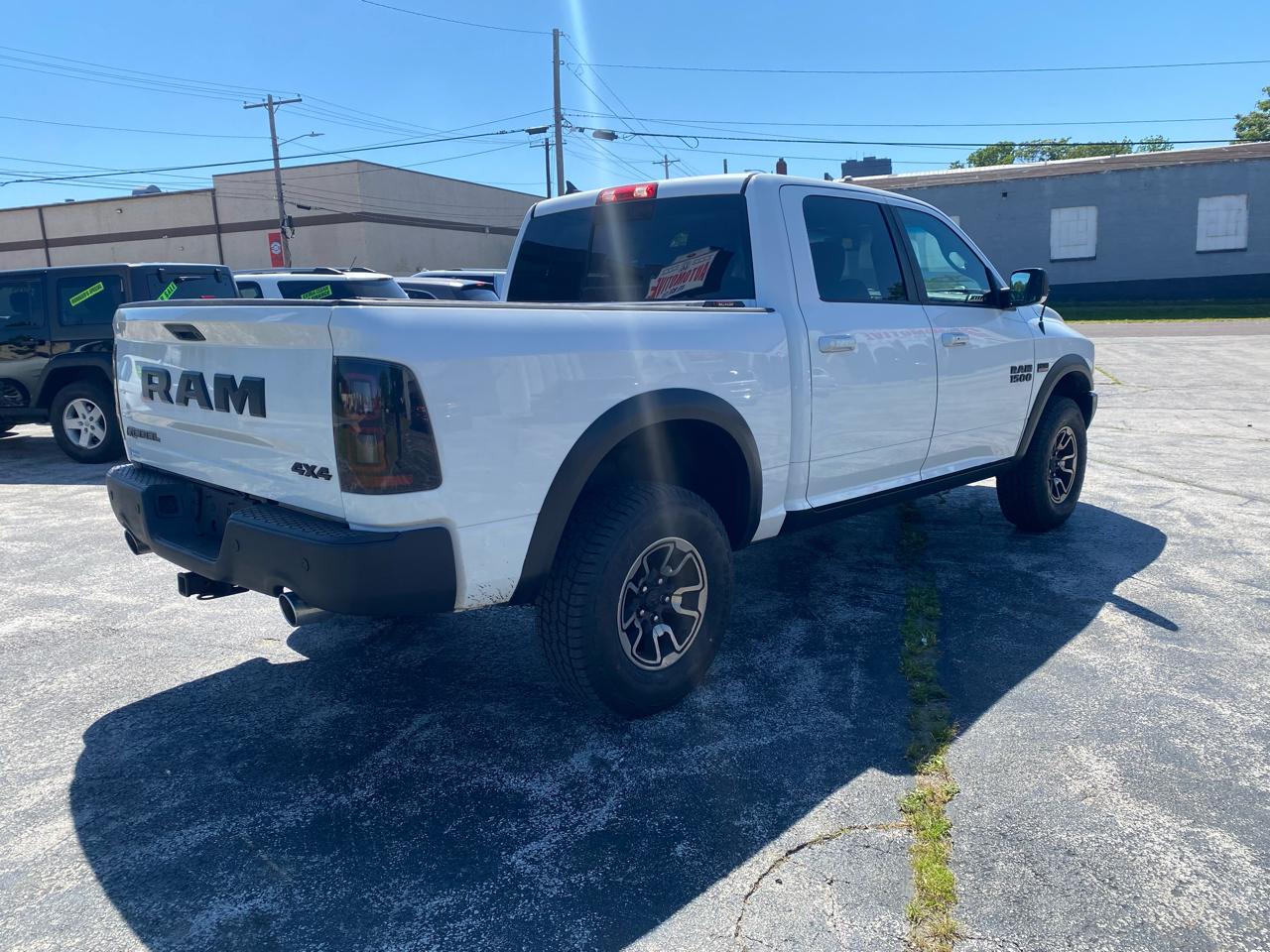 RAM 1500 Rebel Crew Cab SWB 4WD 2016
