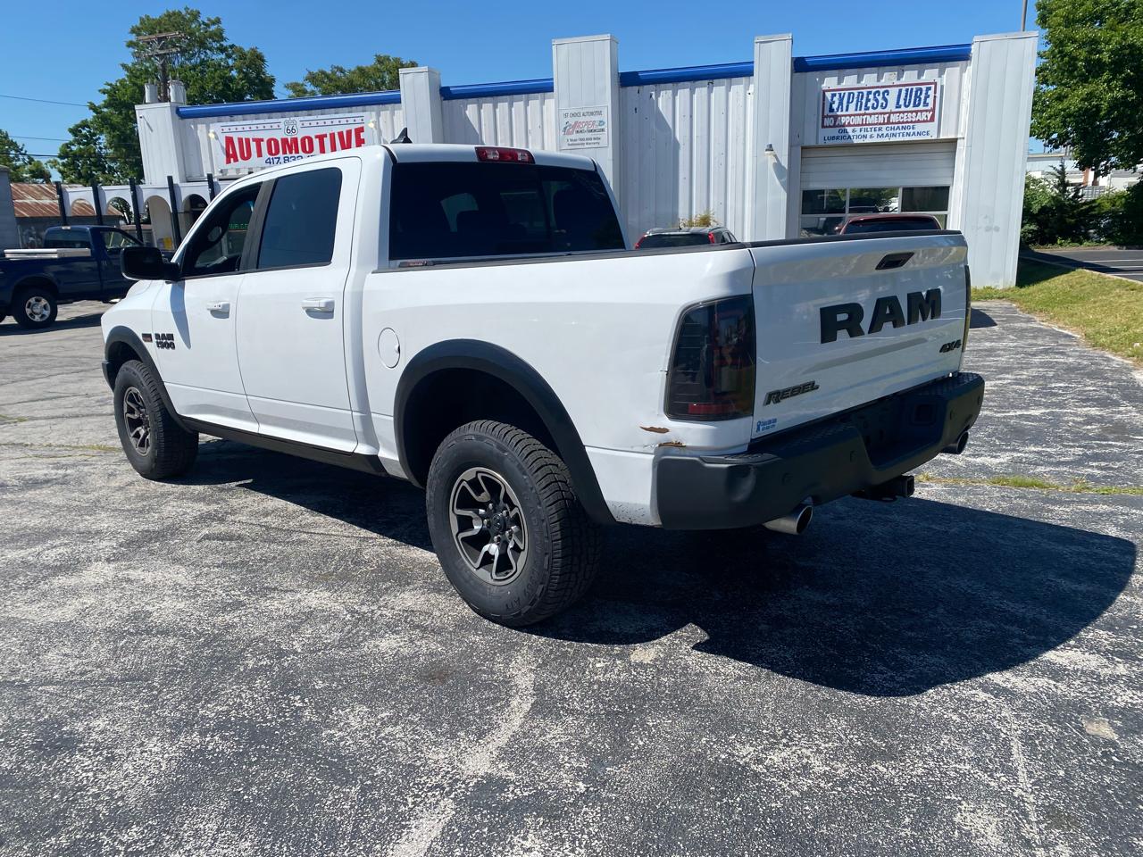 RAM 1500 Rebel Crew Cab SWB 4WD 2016