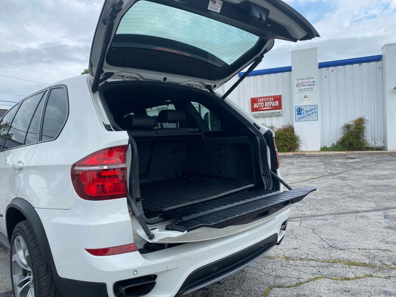 BMW X5 xDrive50i 2011