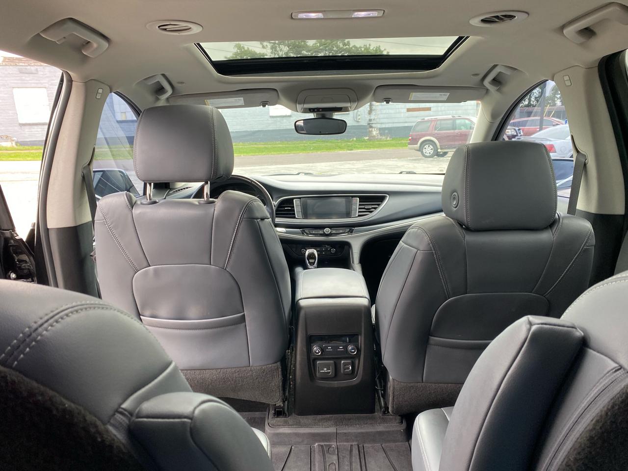 Buick Enclave Essence FWD 2019