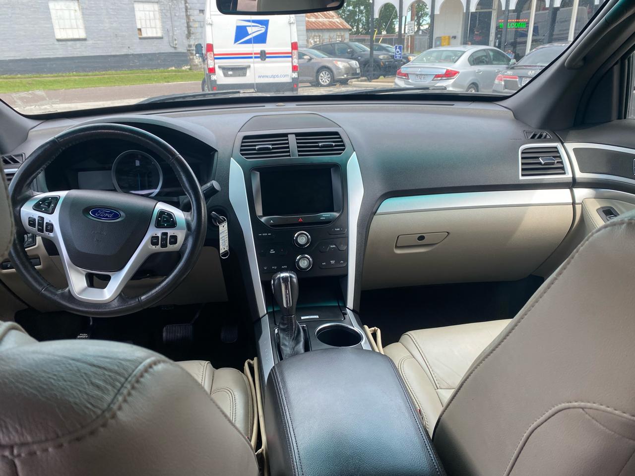 Ford Explorer XLT 2014