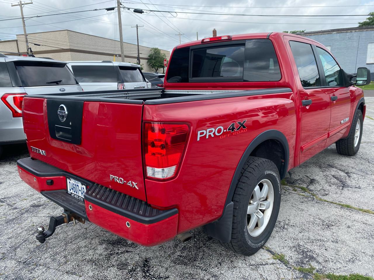 Nissan Titan PRO-4X Crew Cab 4WD SWB 2012