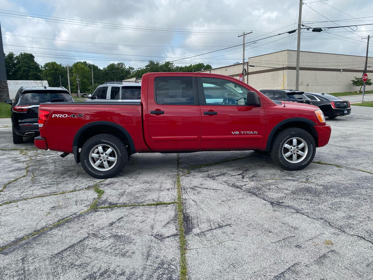 Nissan Titan PRO-4X Crew Cab 4WD SWB 2012