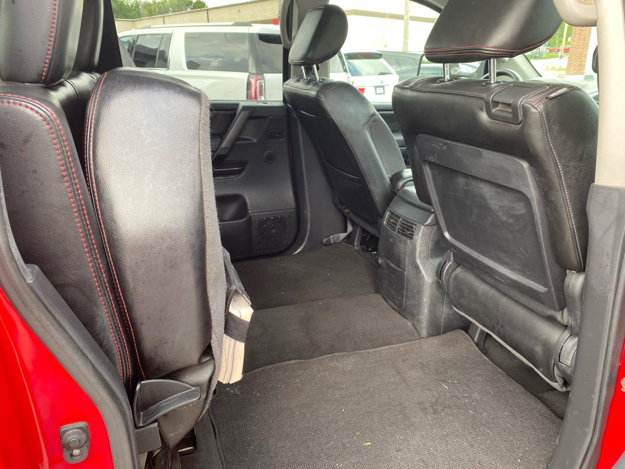 Nissan Titan PRO-4X Crew Cab 4WD SWB 2012