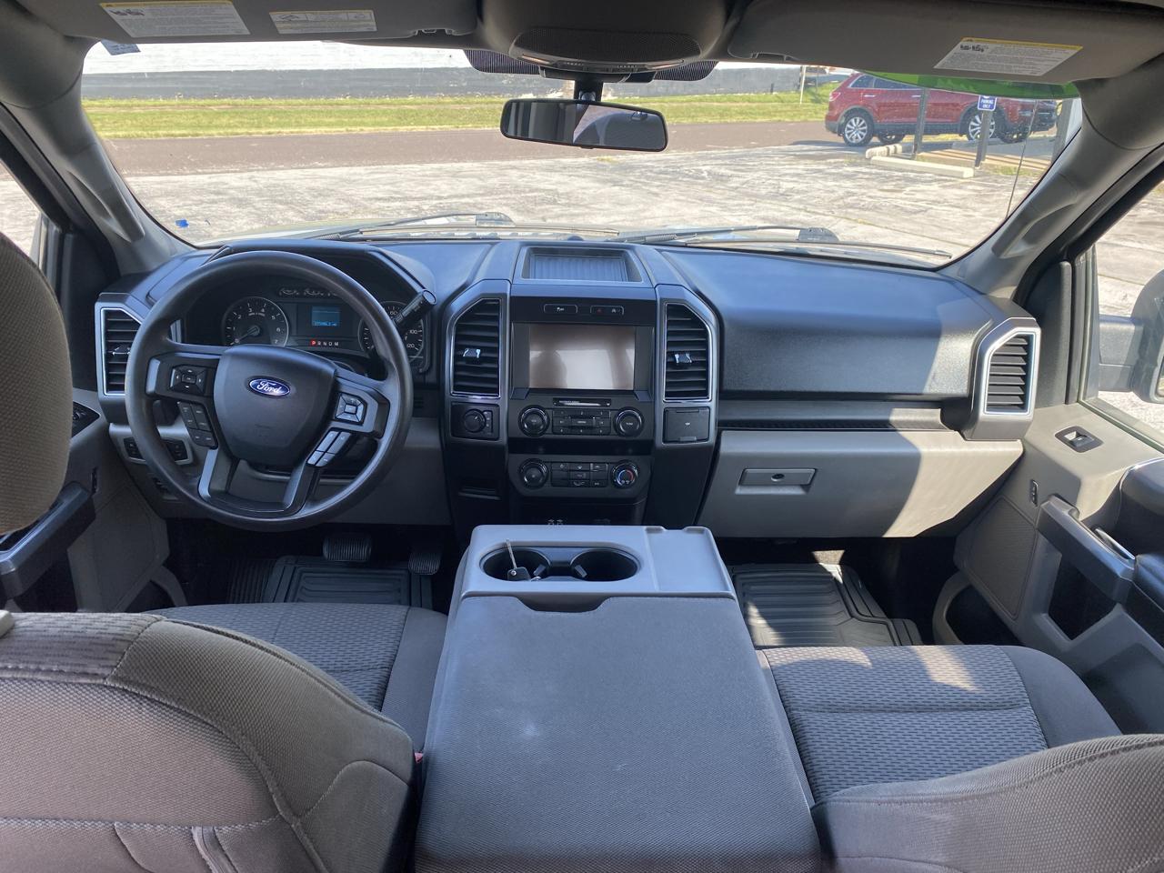 Ford F-150 4WD SuperCab 145" XLT 2019