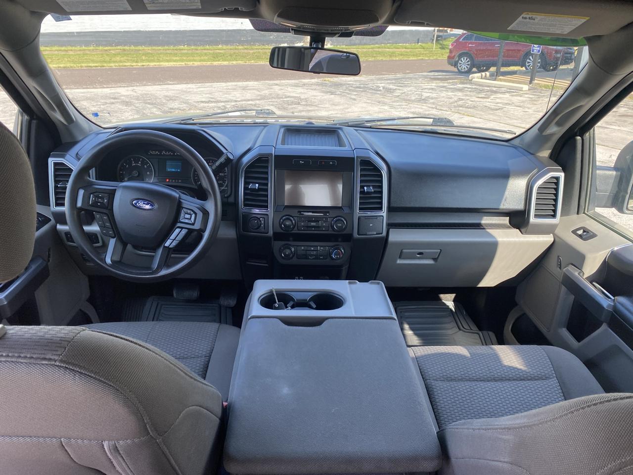 Ford F-150 4WD SuperCab 145" XLT 2019