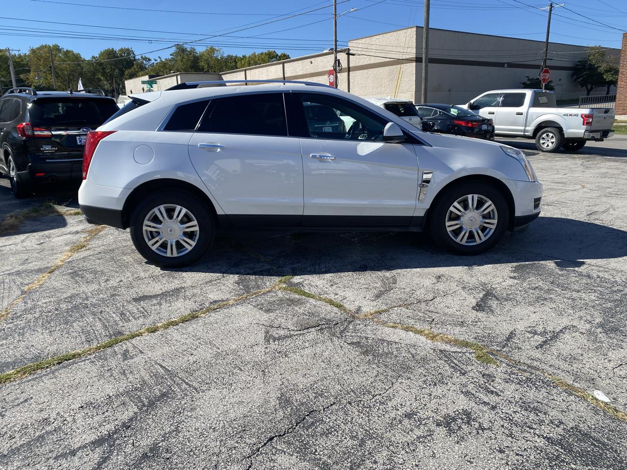 Cadillac SRX Luxury 2012