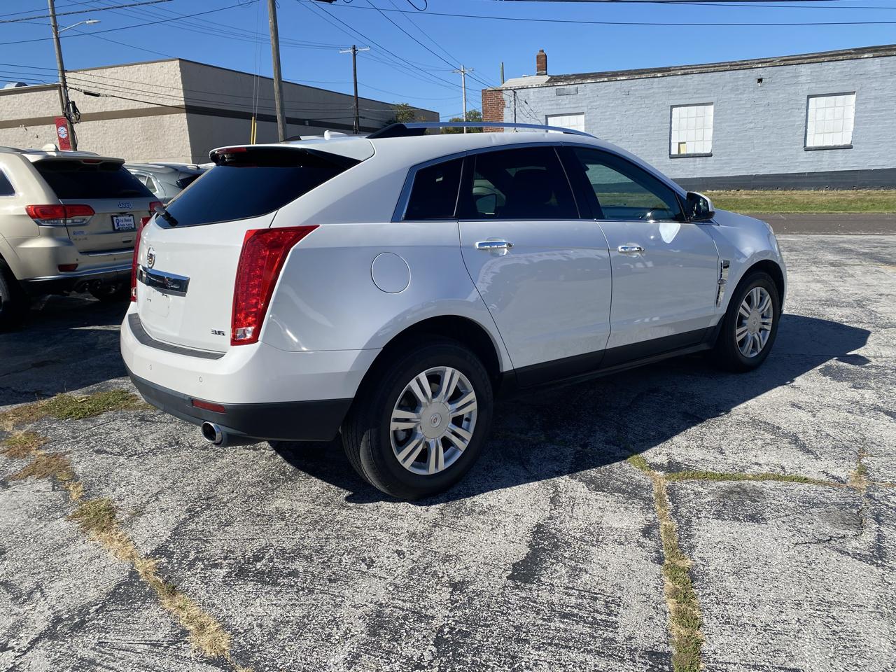 Cadillac SRX Luxury 2012