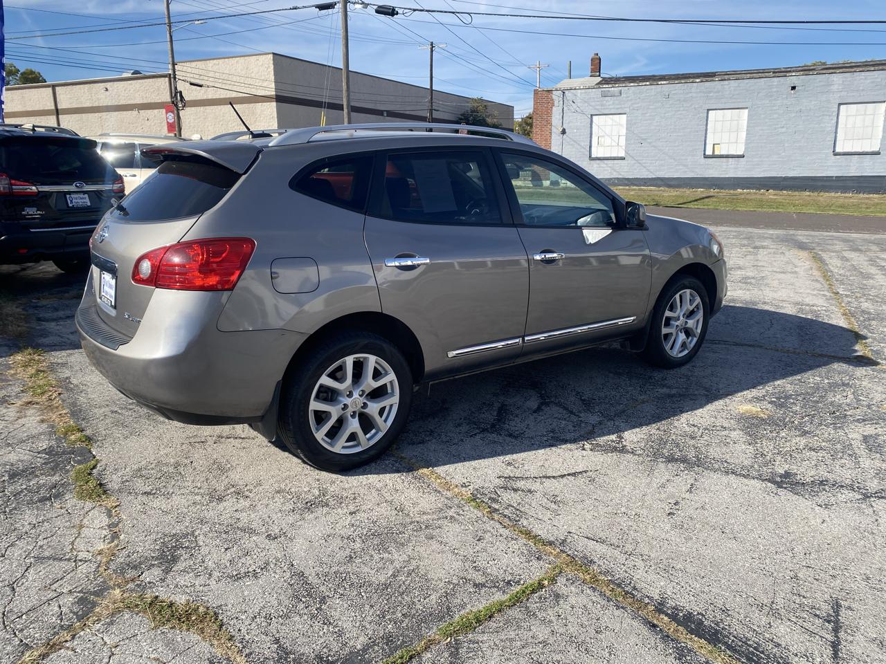 Nissan Rogue S AWD 2013