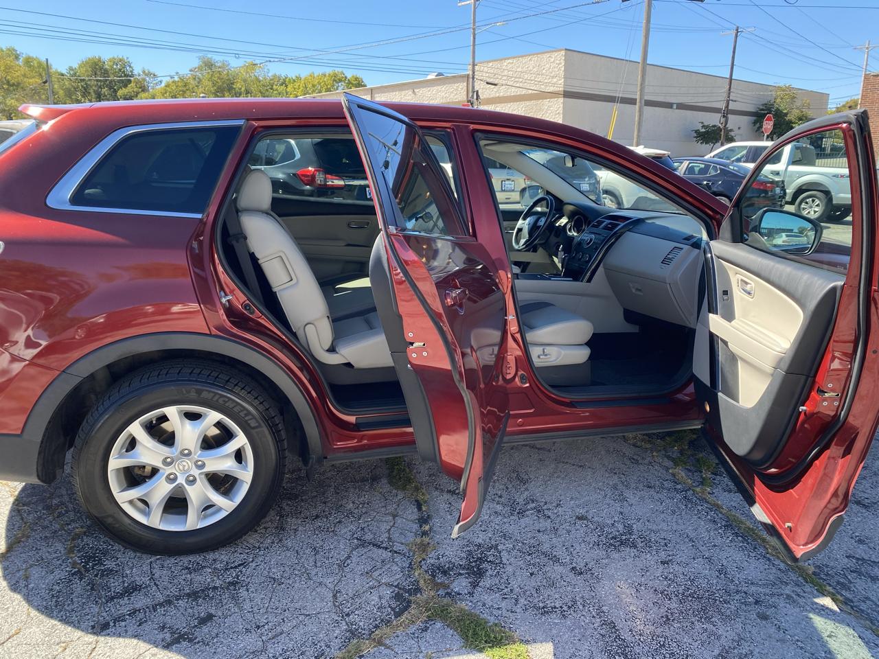Mazda CX-9 Touring 2011
