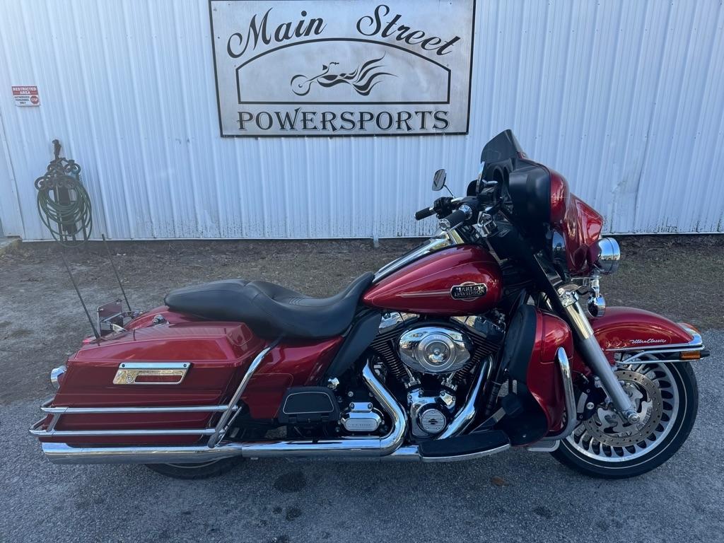 2012 Harley-Davidson FLHTCU103 