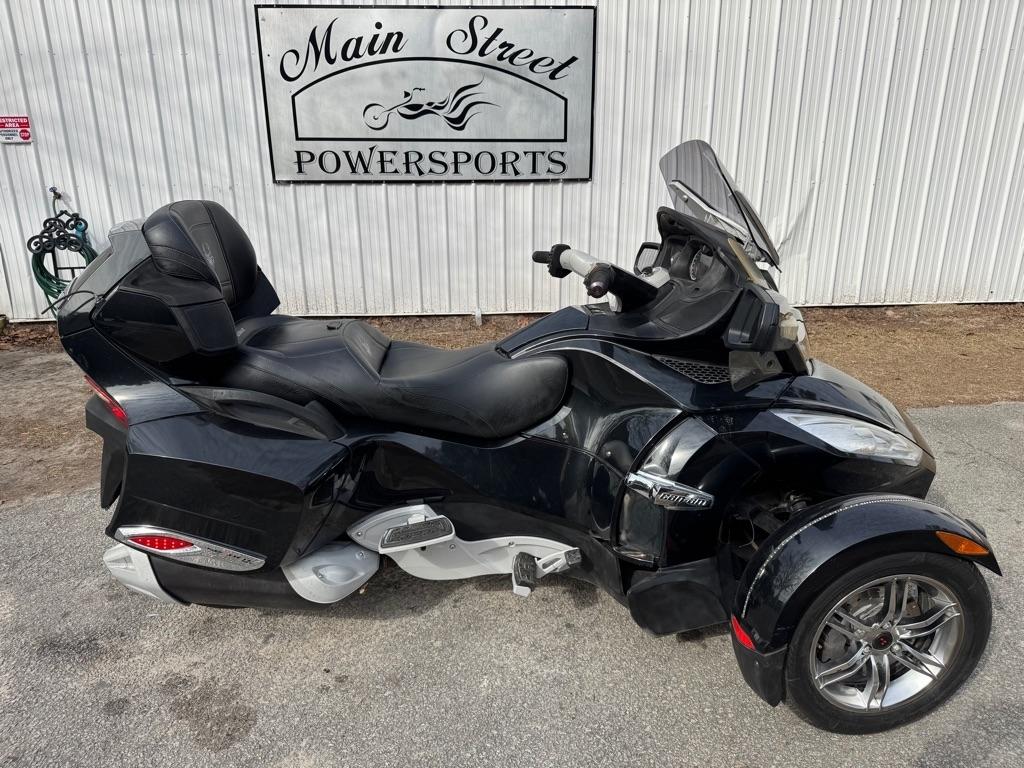 2011 Can-Am Spyder RT 