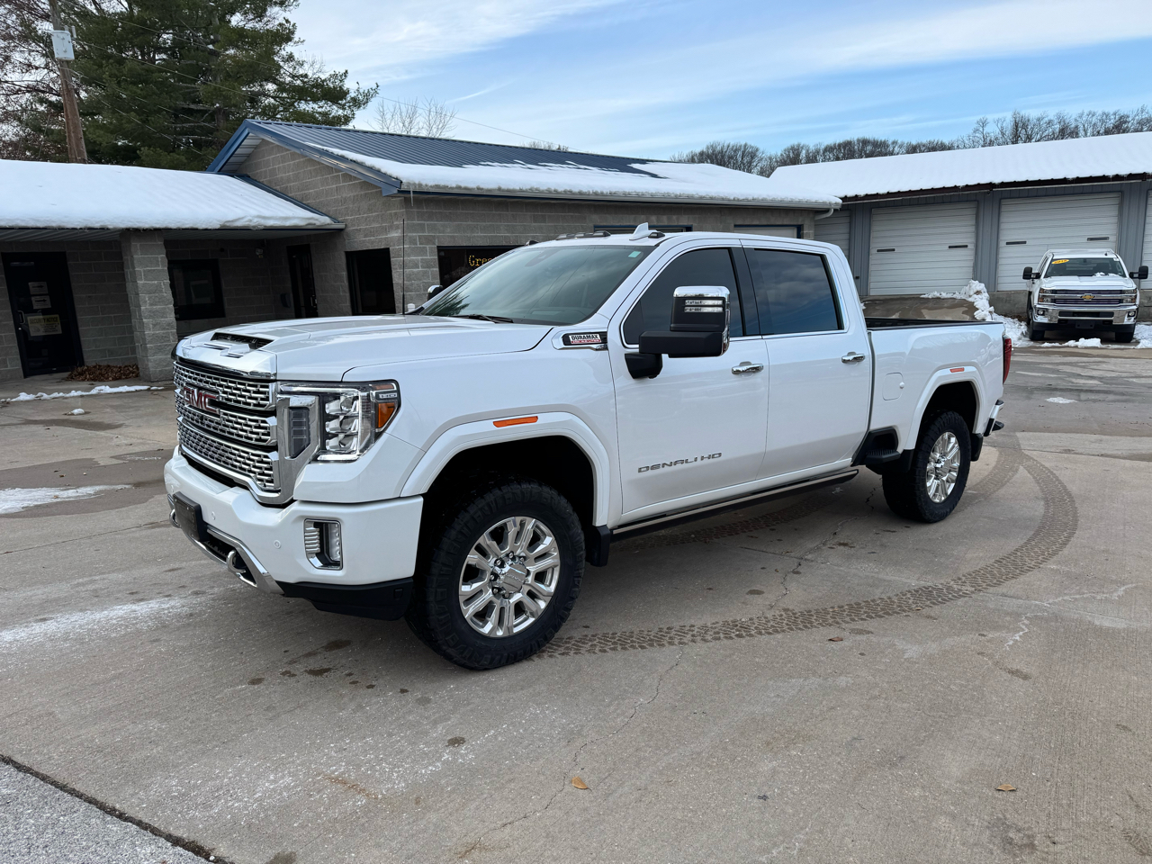 GMC Sierra 3500HD Denali Crew Cab Long Box 4WD 2023