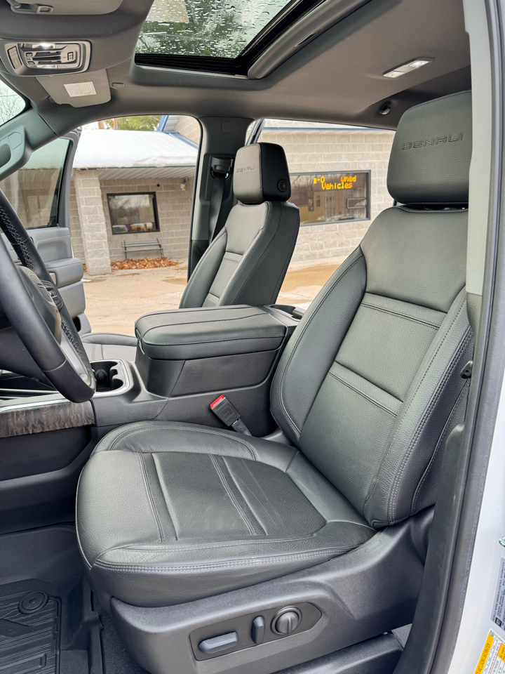 GMC Sierra 3500HD Denali Crew Cab Long Box 4WD 2023