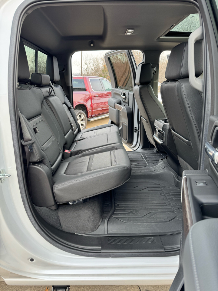 GMC Sierra 3500HD Denali Crew Cab Long Box 4WD 2023