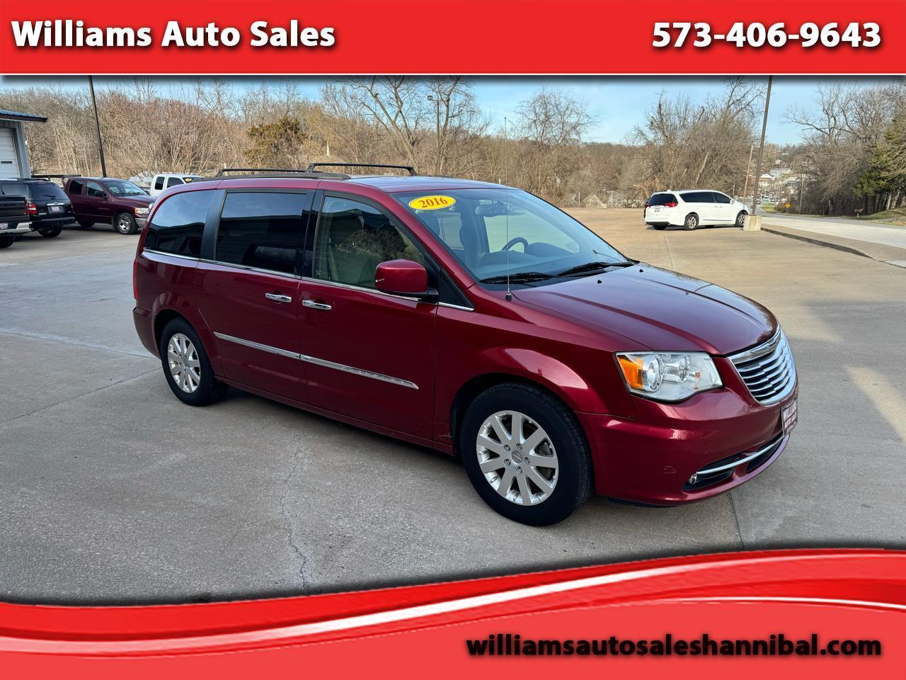 2016 Chrysler Town & Country Touring