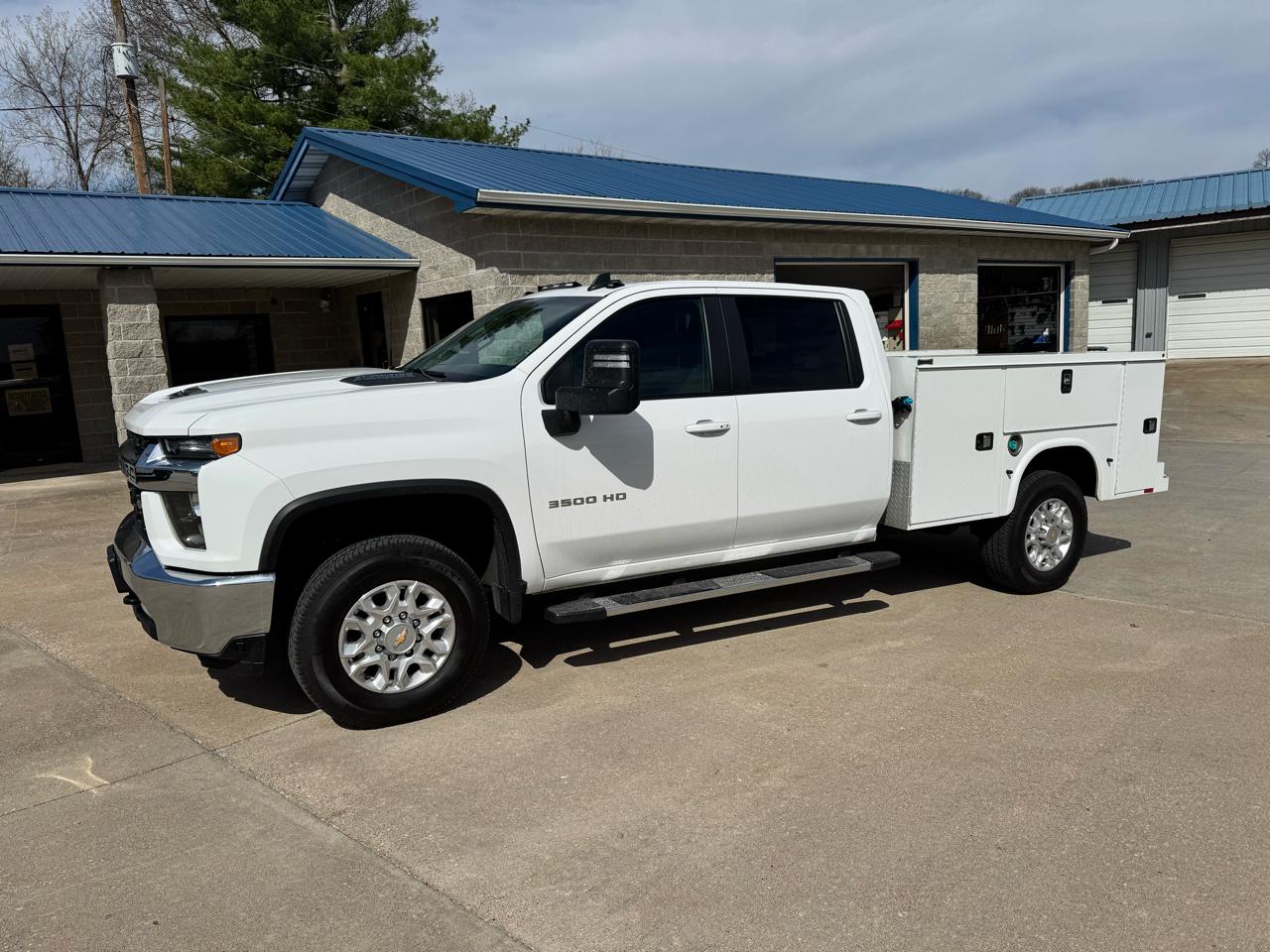 Chevrolet Silverado 3500HD LT Crew Cab 4WD 2022
