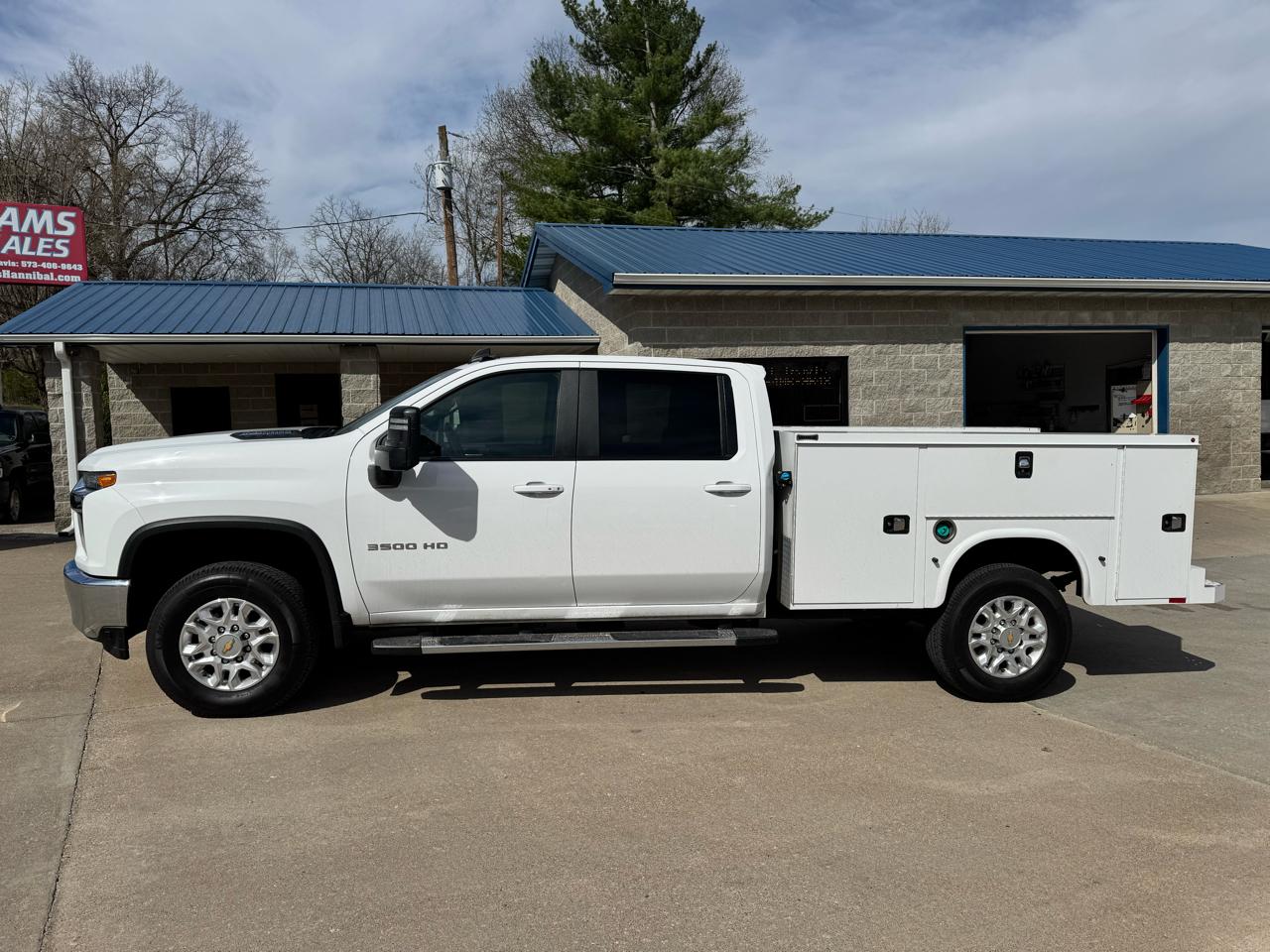 Chevrolet Silverado 3500HD LT Crew Cab 4WD 2022