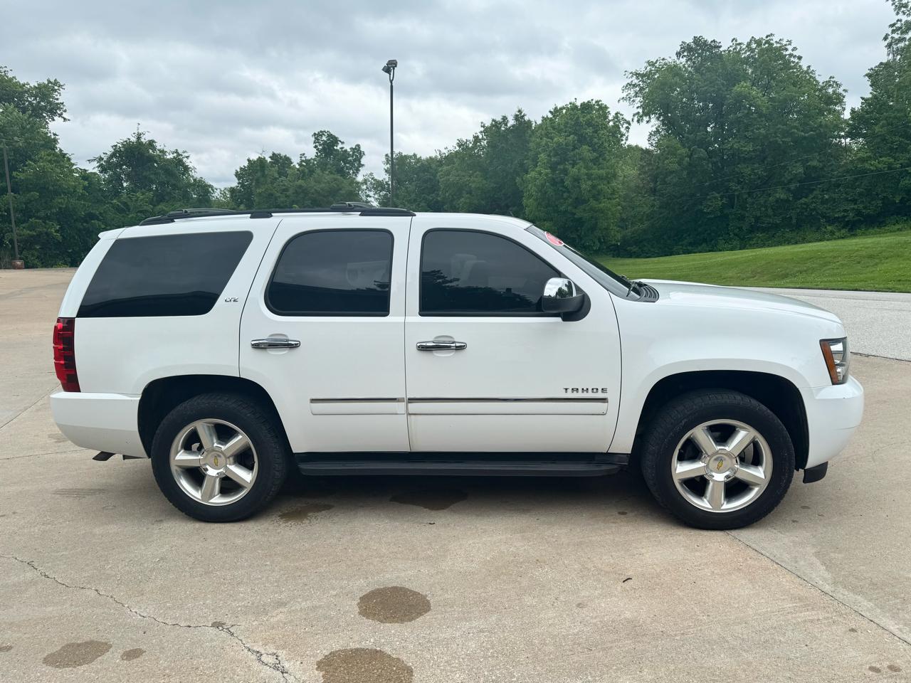 Chevrolet Tahoe LTZ 4WD 2013