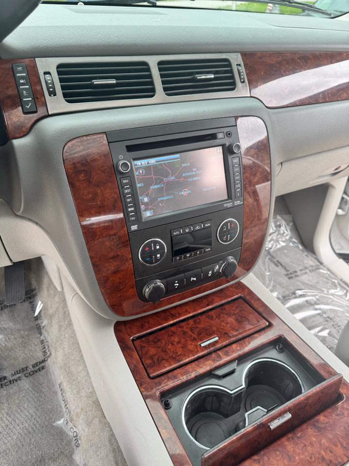 Chevrolet Tahoe LTZ 4WD 2013