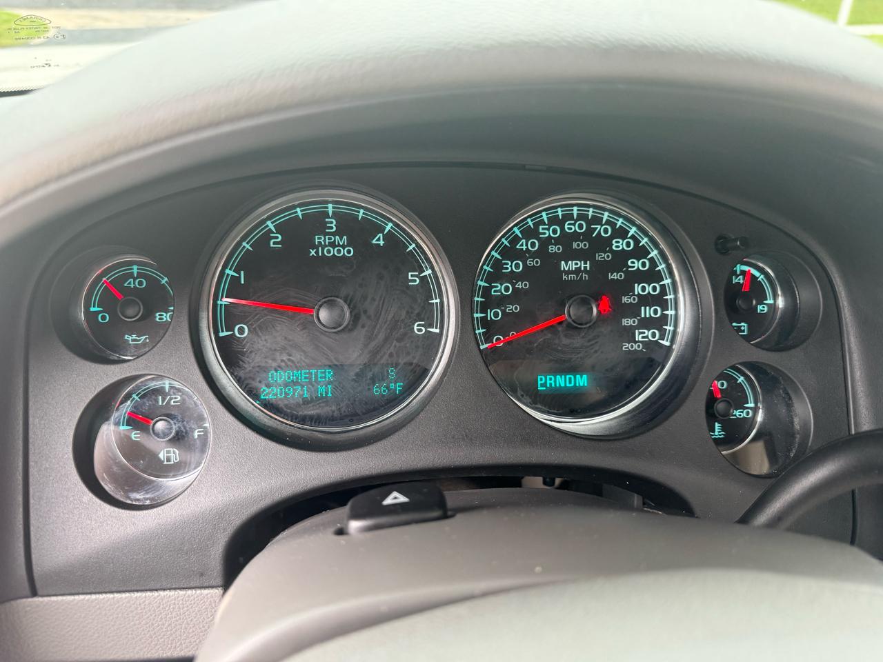 Chevrolet Tahoe LTZ 4WD 2013