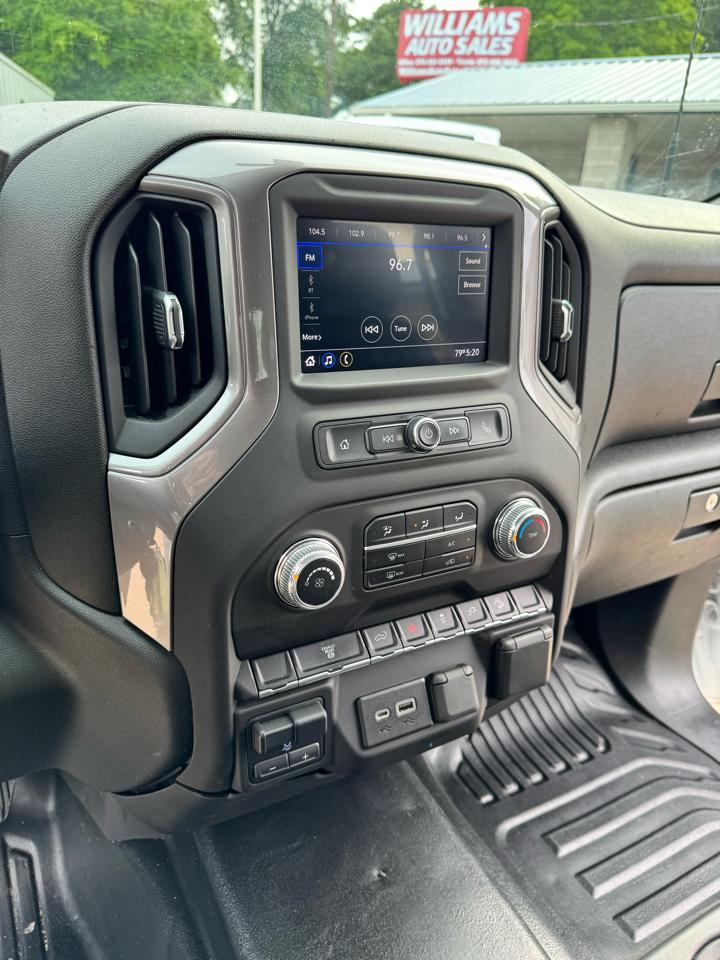 GMC Sierra 3500HD Pro Crew Cab 4WD SB 2023