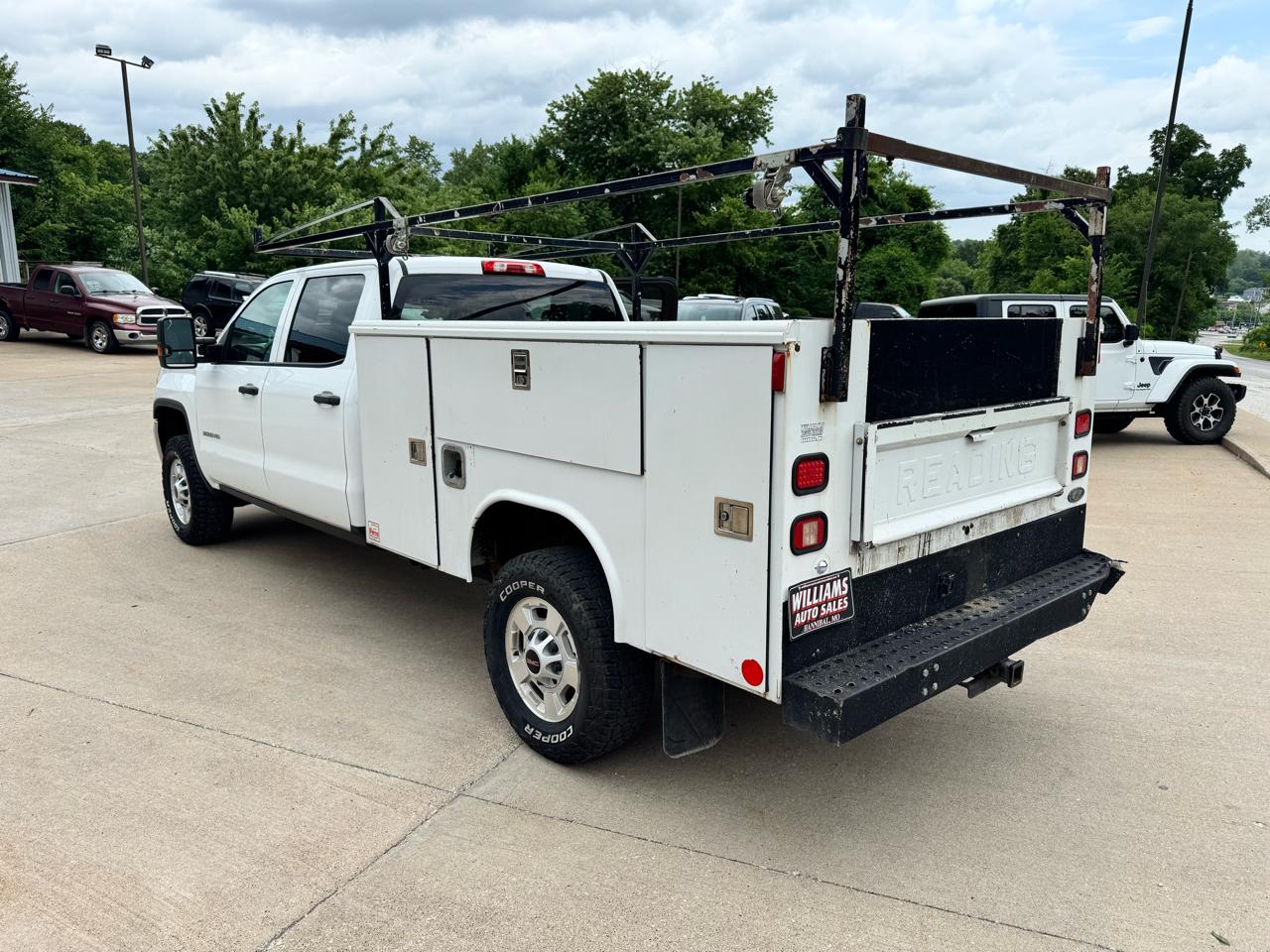 GMC Sierra 2500HD Base Crew Cab 4WD 2015