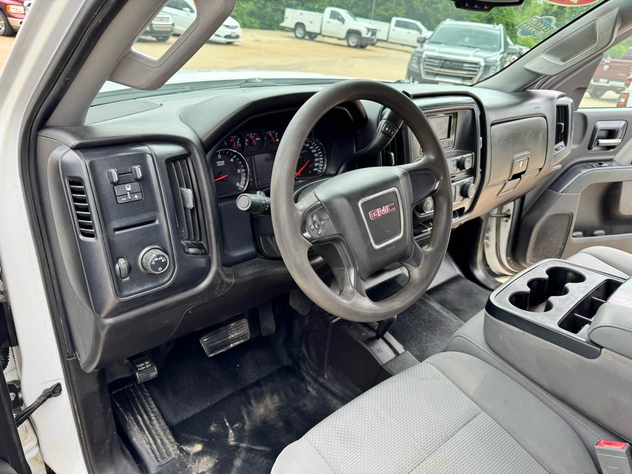 GMC Sierra 2500HD Base Crew Cab 4WD 2015