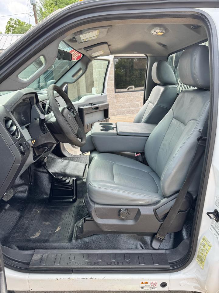 Ford F-550 Regular Cab DRW 4WD 2016