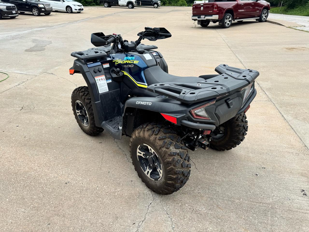 CFMOTO CForce 600  2023