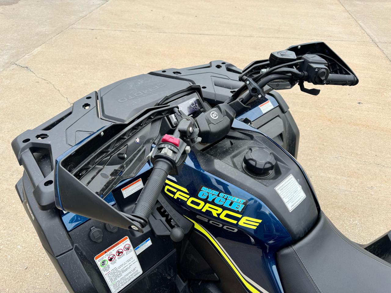 CFMOTO CForce 600  2023