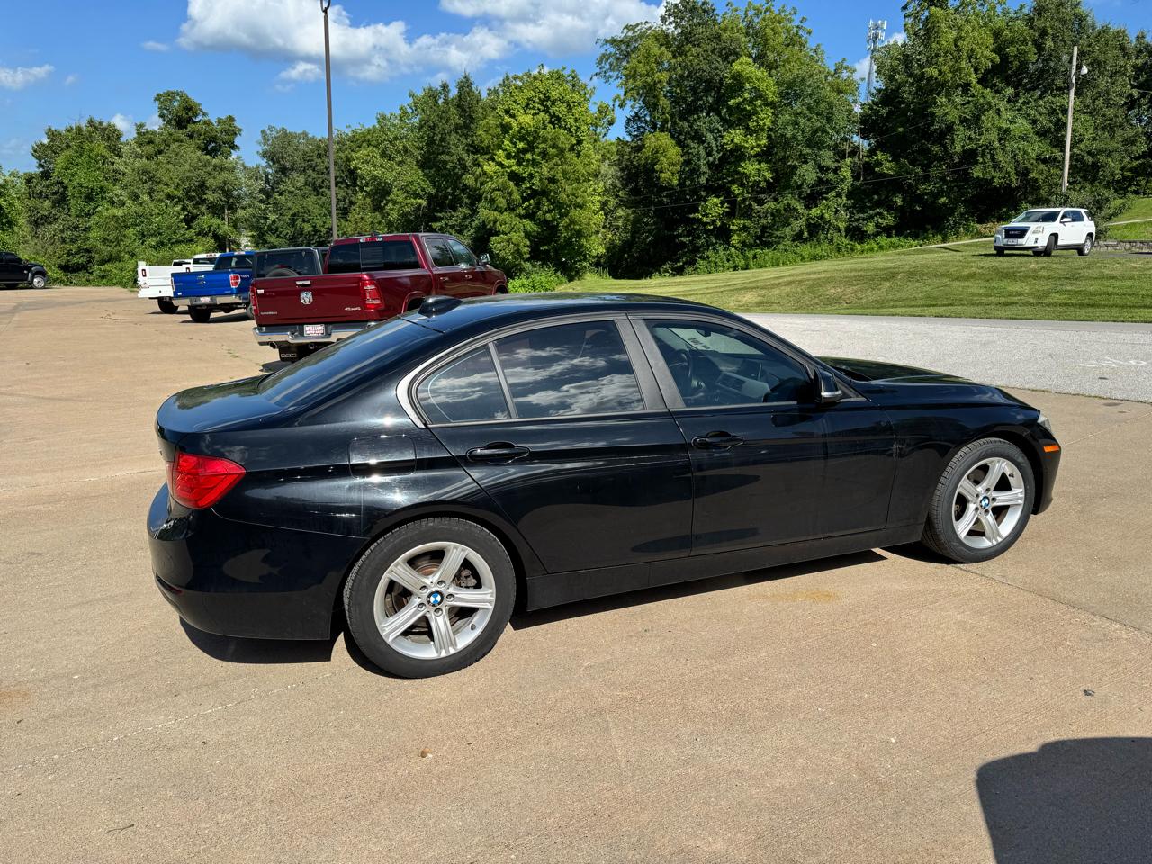 BMW 3-Series 328i xDrive Sedan - SULEV 2013