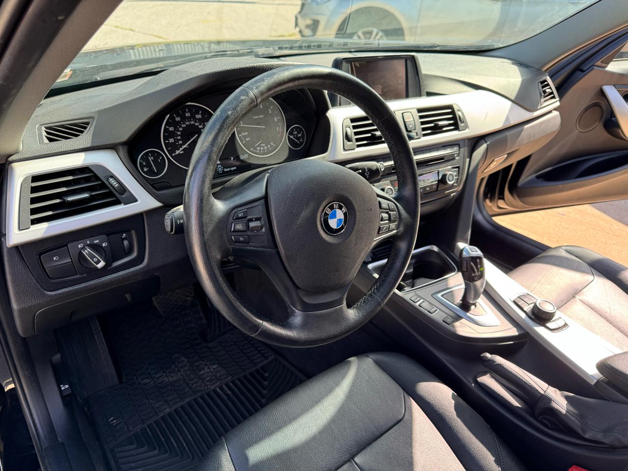 BMW 3-Series 328i xDrive Sedan - SULEV 2013