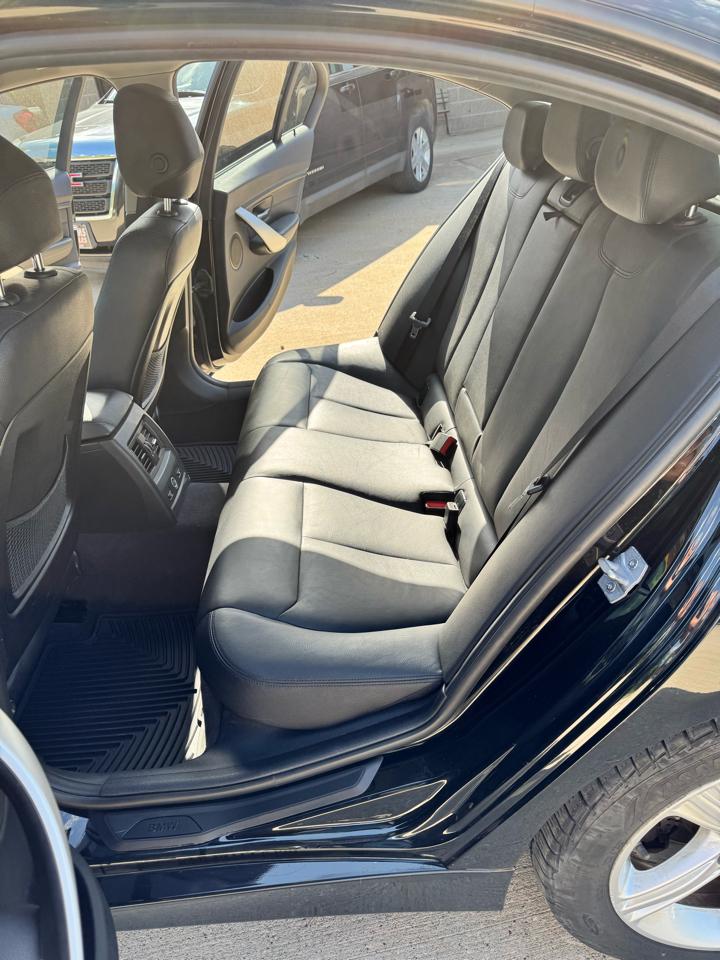 BMW 3-Series 328i xDrive Sedan - SULEV 2013