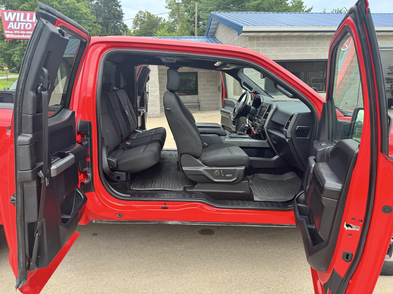 Ford F-150 4WD SuperCab 145" STX 2018