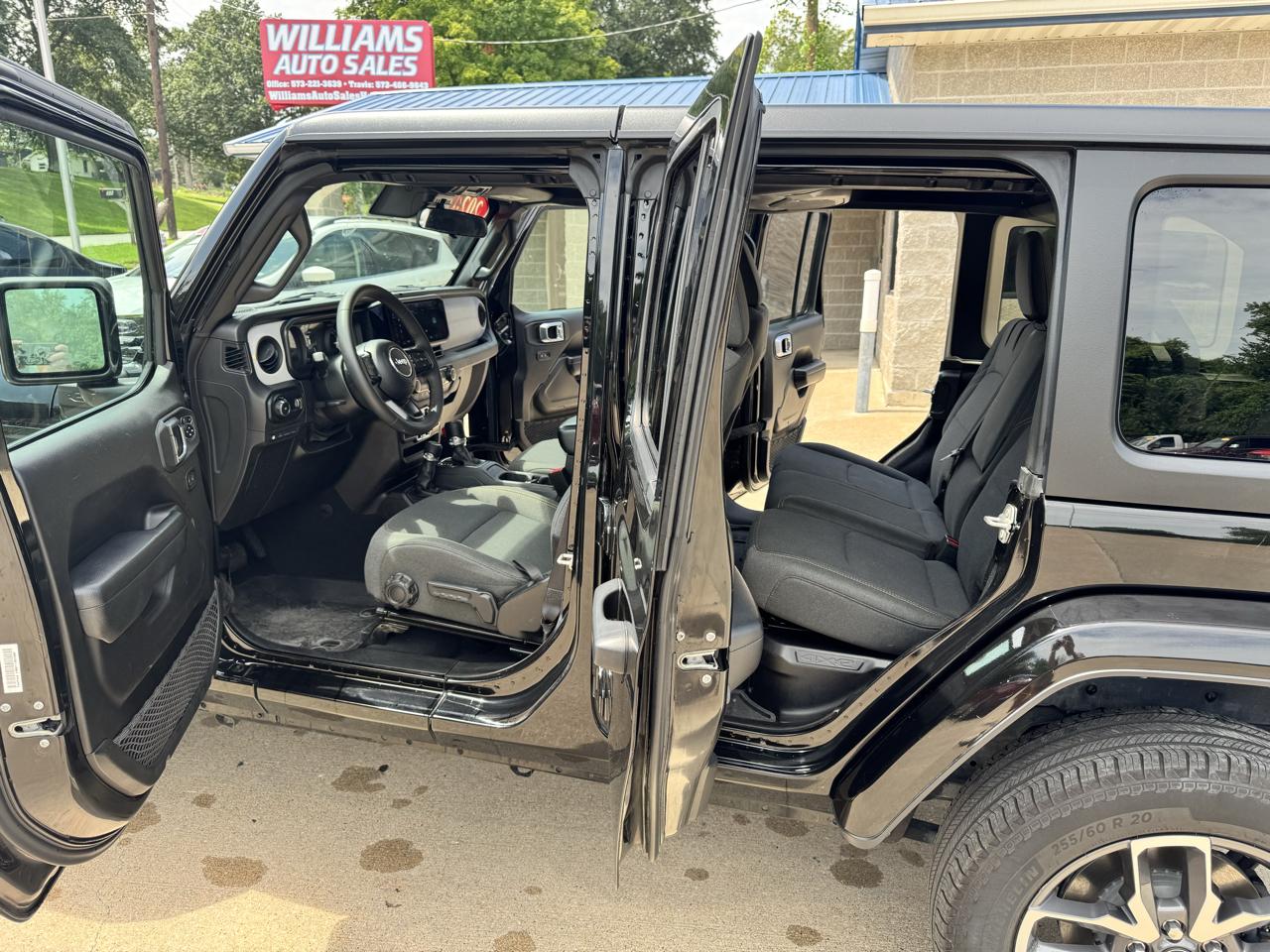 Jeep Wrangler 4xe Sport S 2024