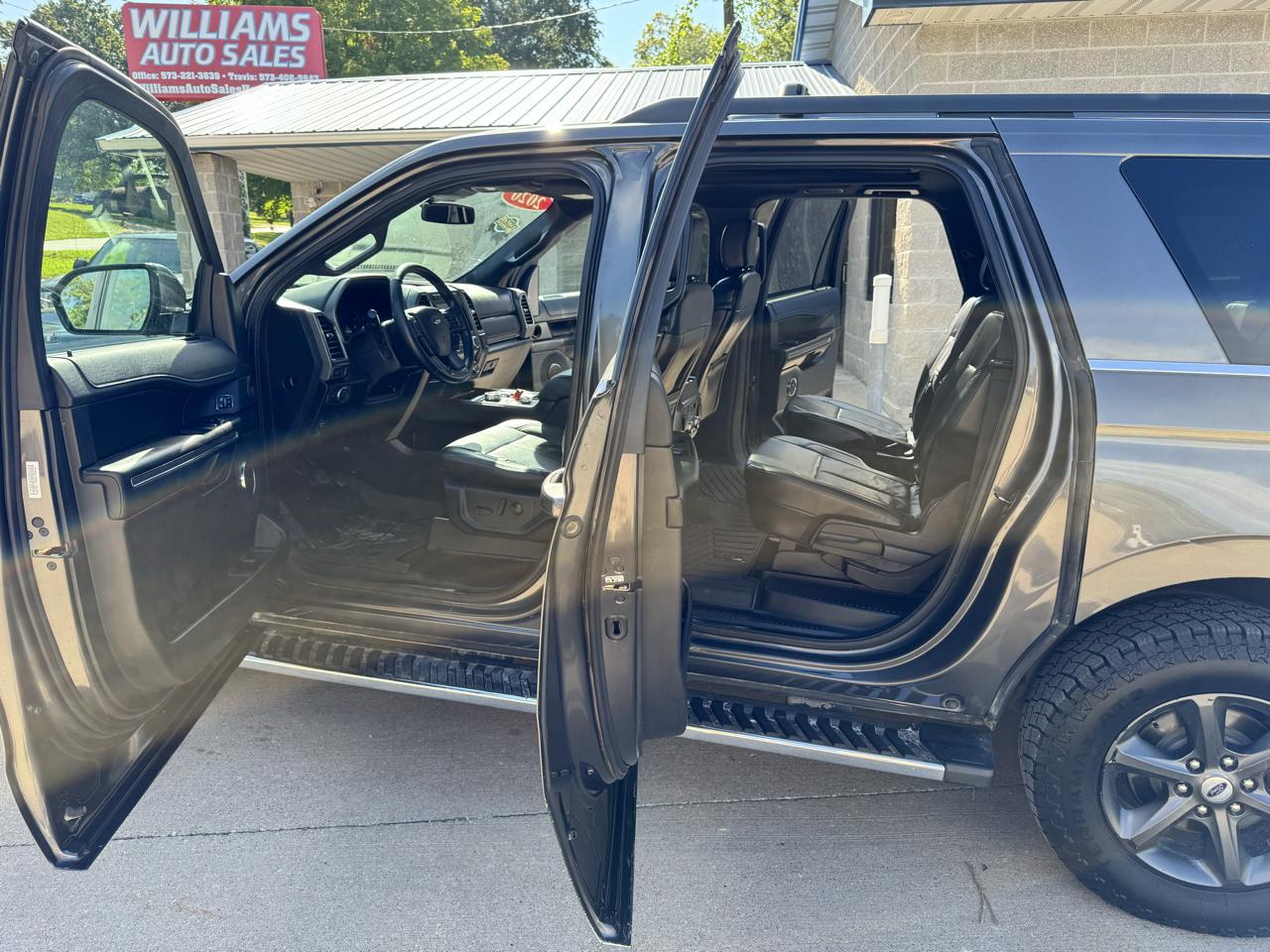 Ford Expedition MAX XLT 4WD 2020