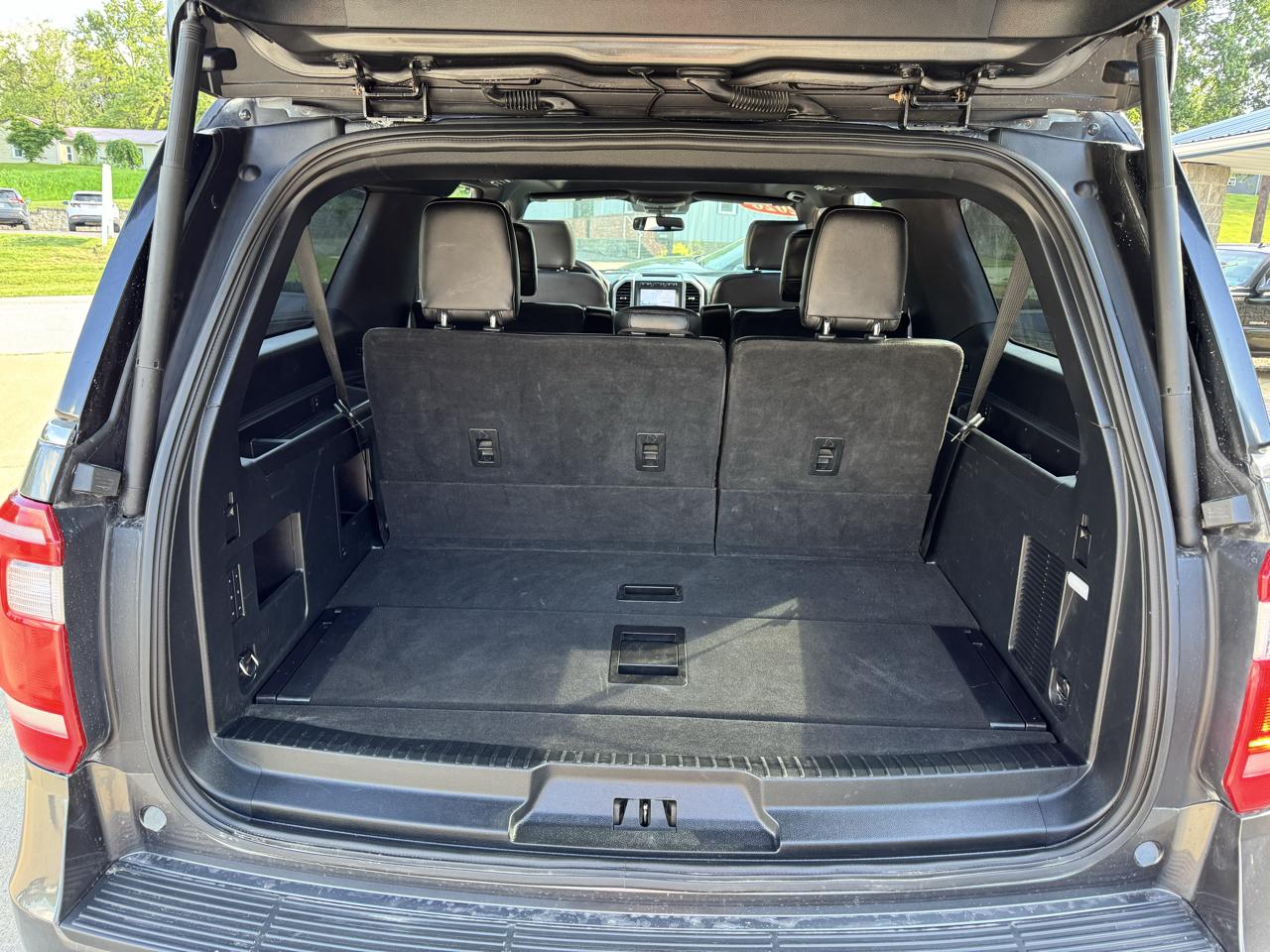 Ford Expedition MAX XLT 4WD 2020